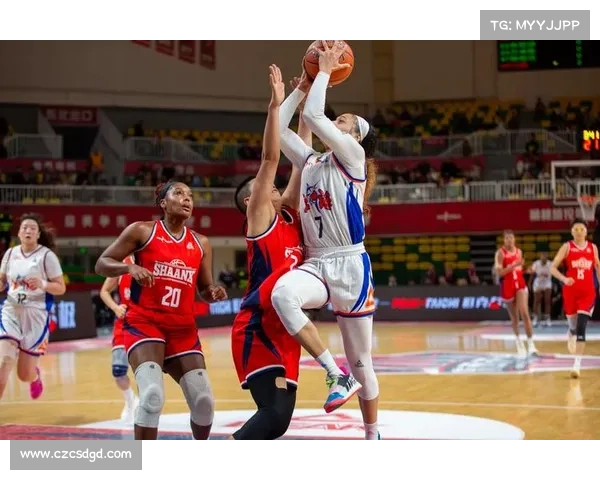 如何深入分析WCBA常规赛精彩比赛中的战术变化与球员表现