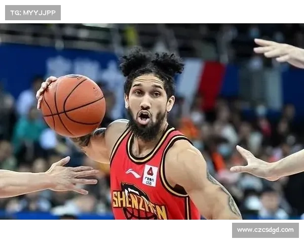 布克在比赛中的团队合作与领导力发挥分析