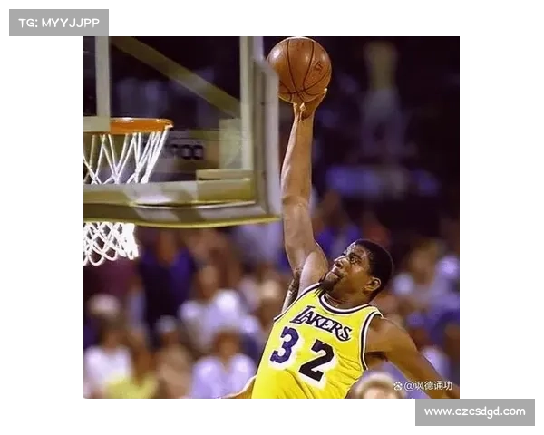 快攻与反击的极致碰撞:魔术师约翰逊如何改变足球战术理念 快攻与反击的极致碰撞:魔术师约翰逊如何改变足球战术理念